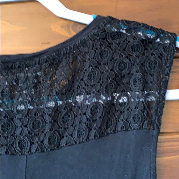 Old Navy, Black Top with Lace - Picture 6 of 8